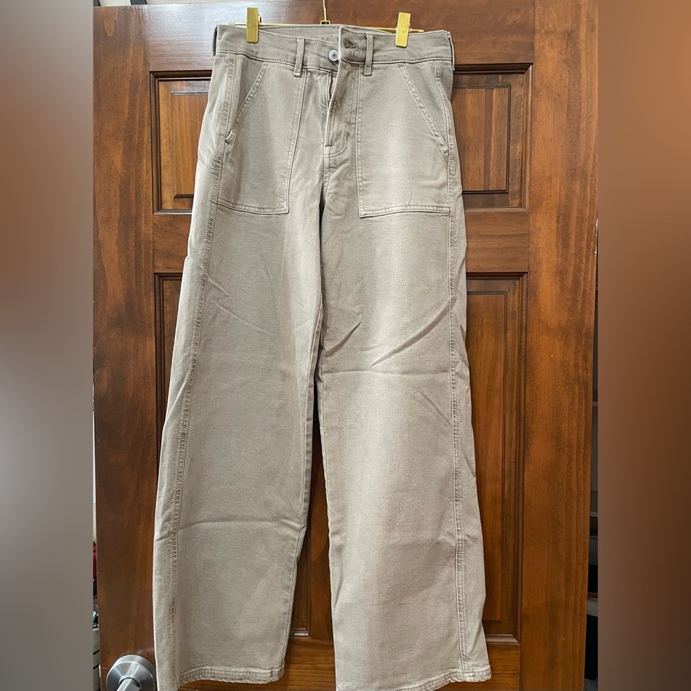 American Eagle Outfitters Size 4 Women’s Tan Jeans